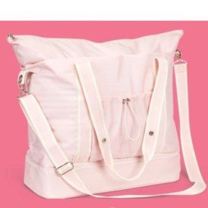 Thirty One Deluxe Travel Tote-NWOT